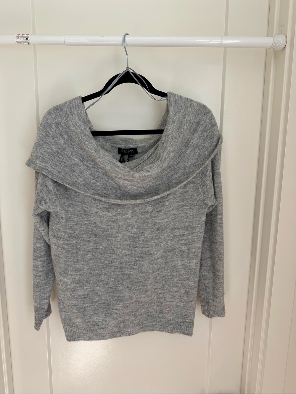 Papillon Blanc Light Gray Off-the-Shoulder Cowl Sweater